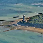 Vakantiehuis 800m De La Plage, Maison Pour 7 Avec Jardin