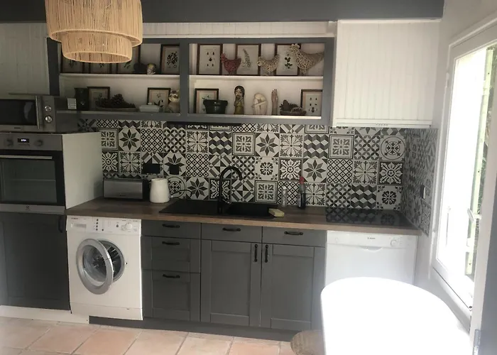 800m De La Plage, Maison Pour 7 Avec Jardin بيت للعطل *